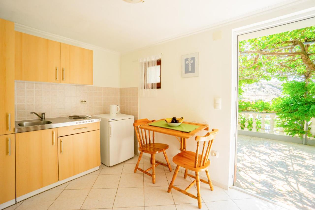 Apartment Coral ميتغنا المظهر الخارجي الصورة